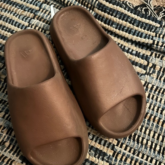 Yeezy slides brown - Picture 2 of 2